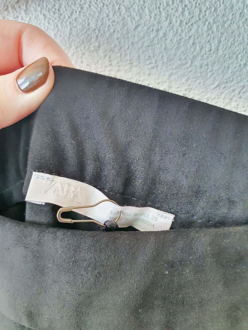 Zara pants M
