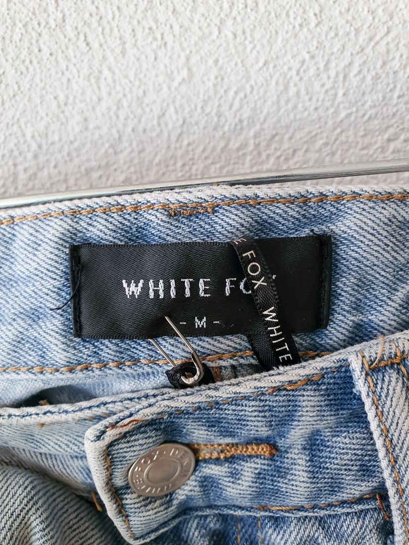 White Fox Shorts M