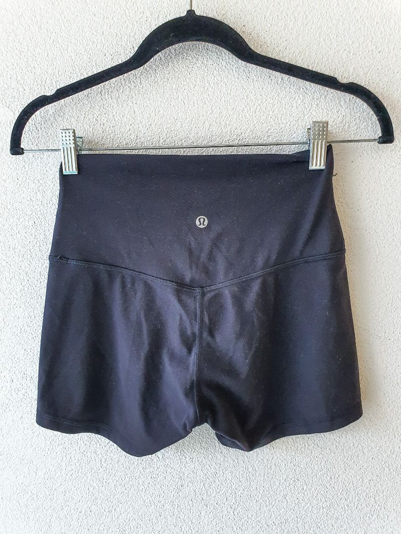 Lululemon Shorts S