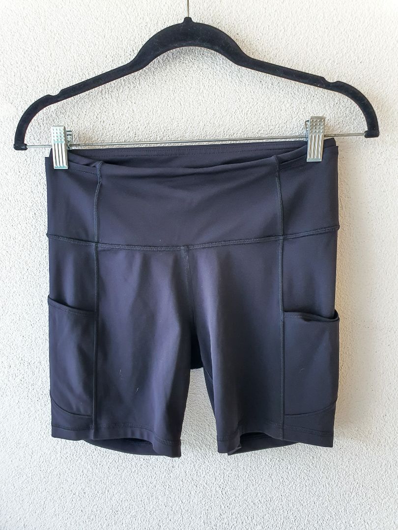 Lululemon Shorts S