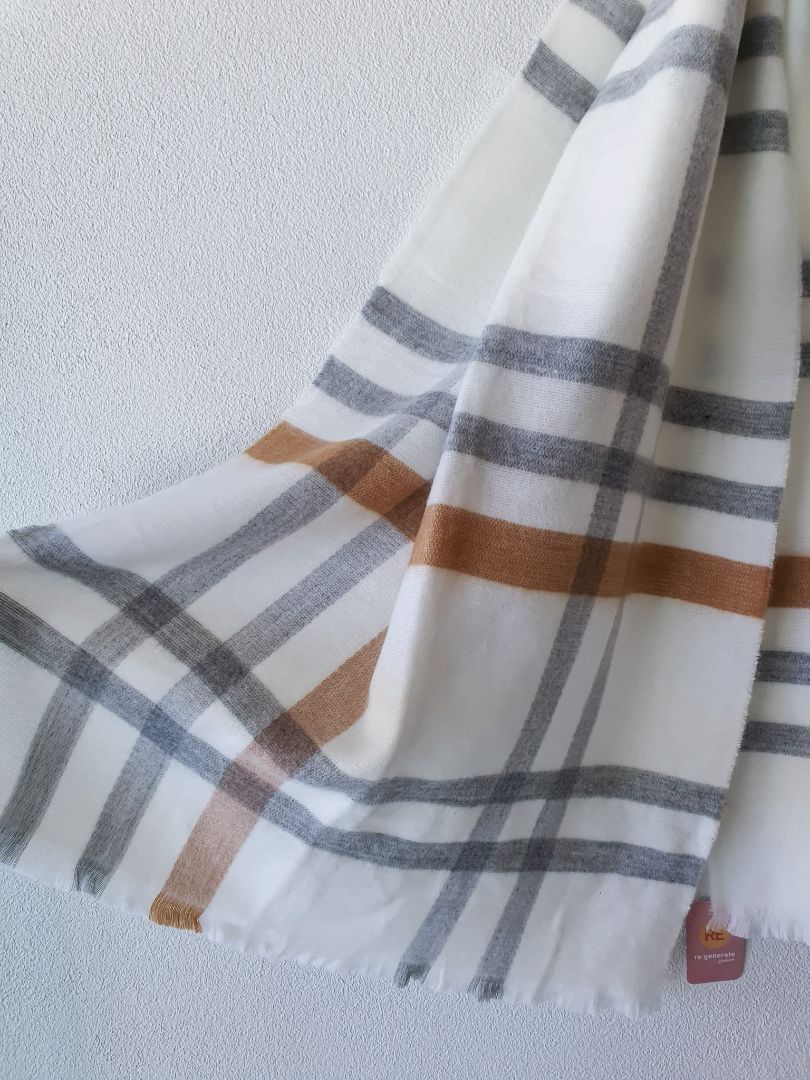 Zara Scarf OS