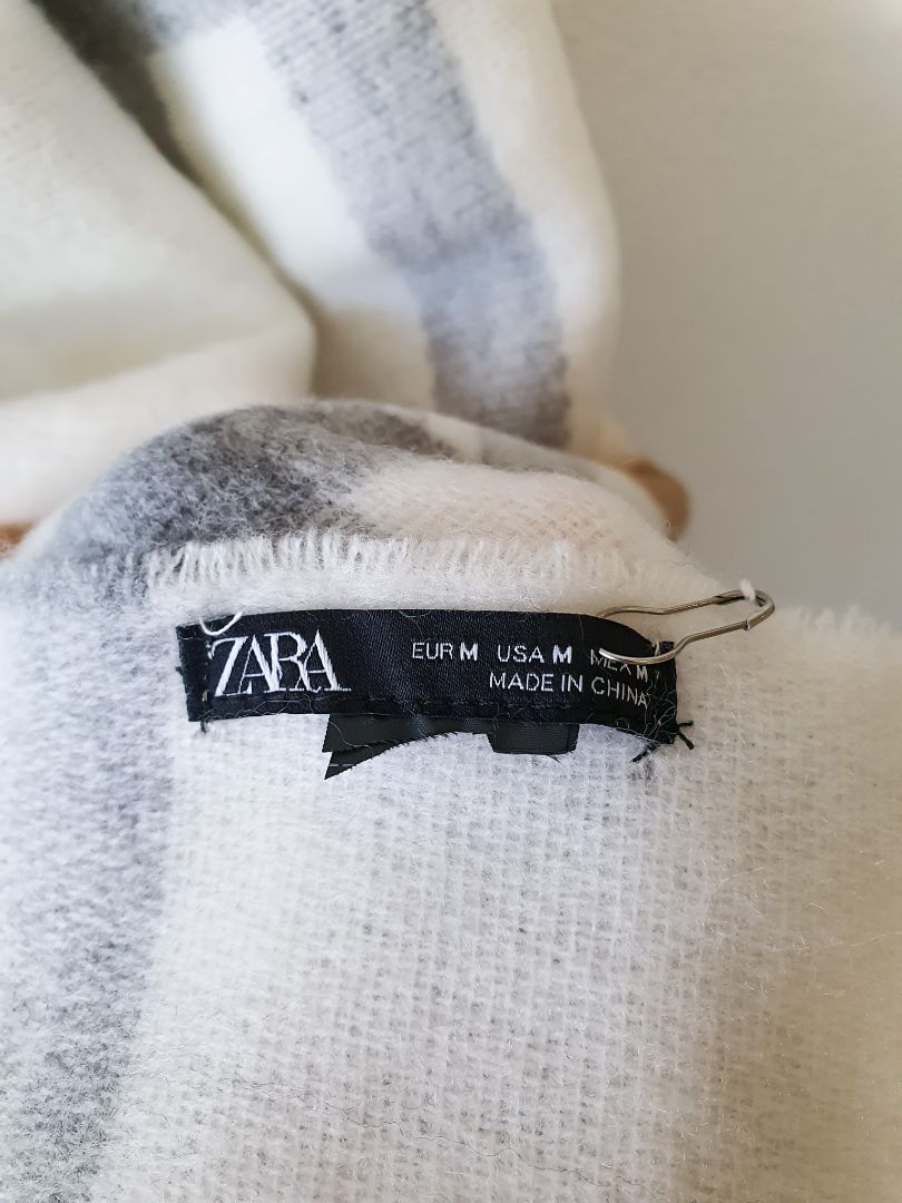 Zara Scarf OS