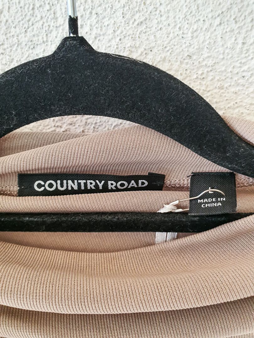 Country Road Top L