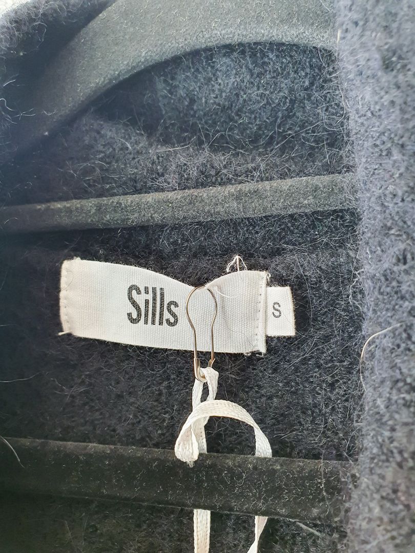 Sills Top S