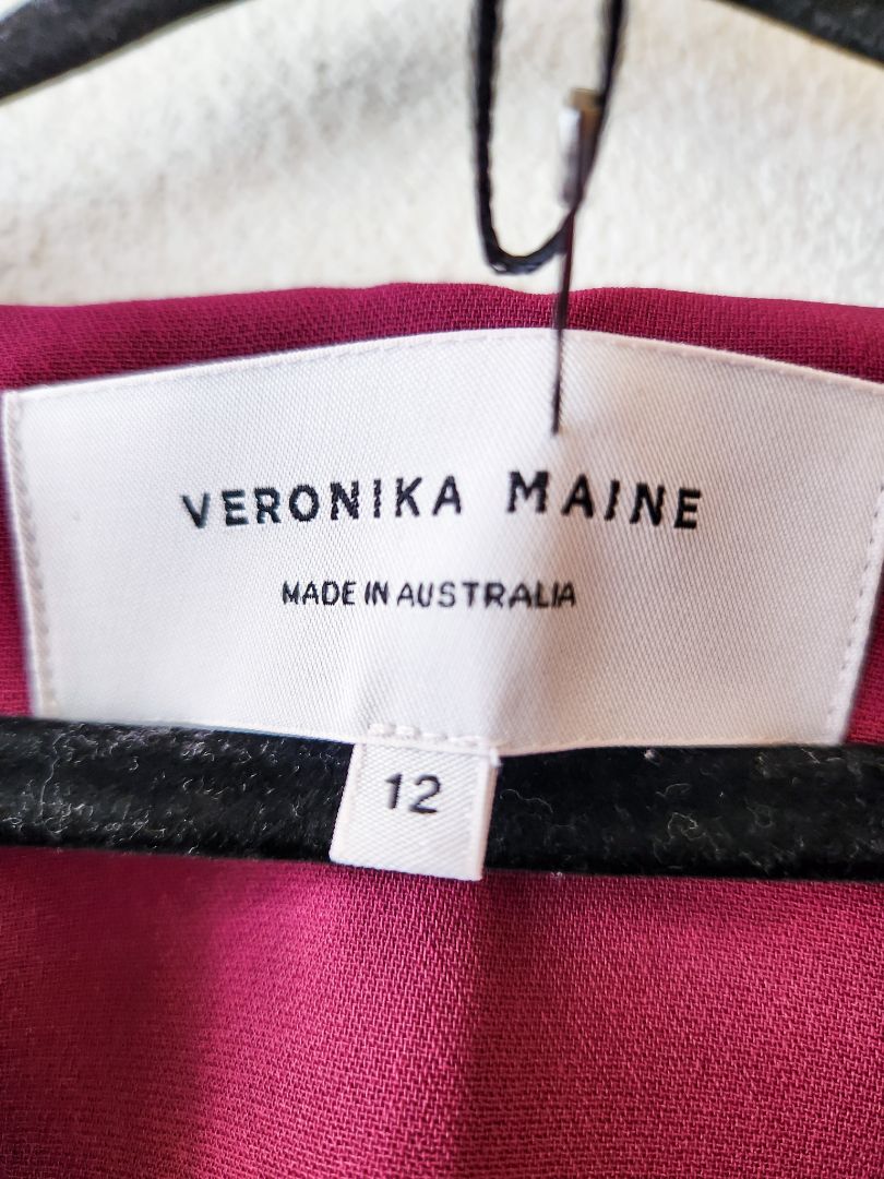 Veronika Maine Dress M