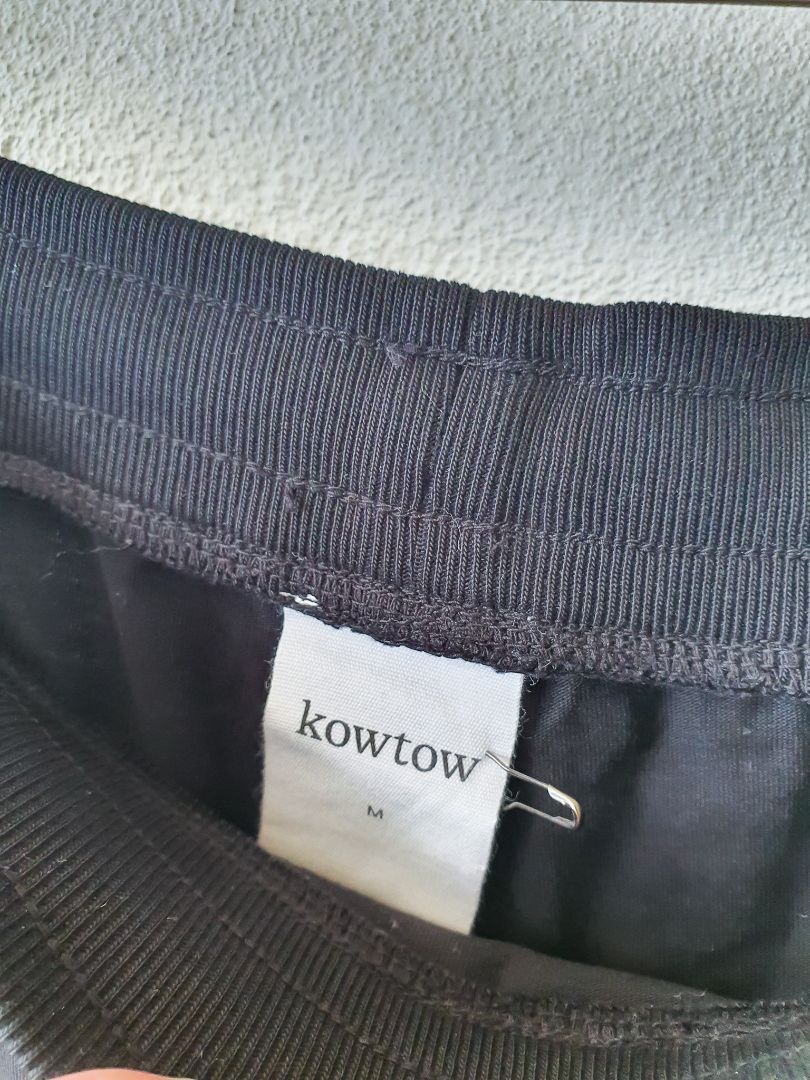 Kowtow pants M