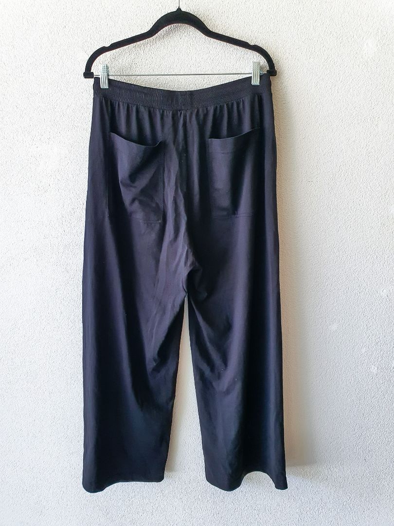 Kowtow pants M