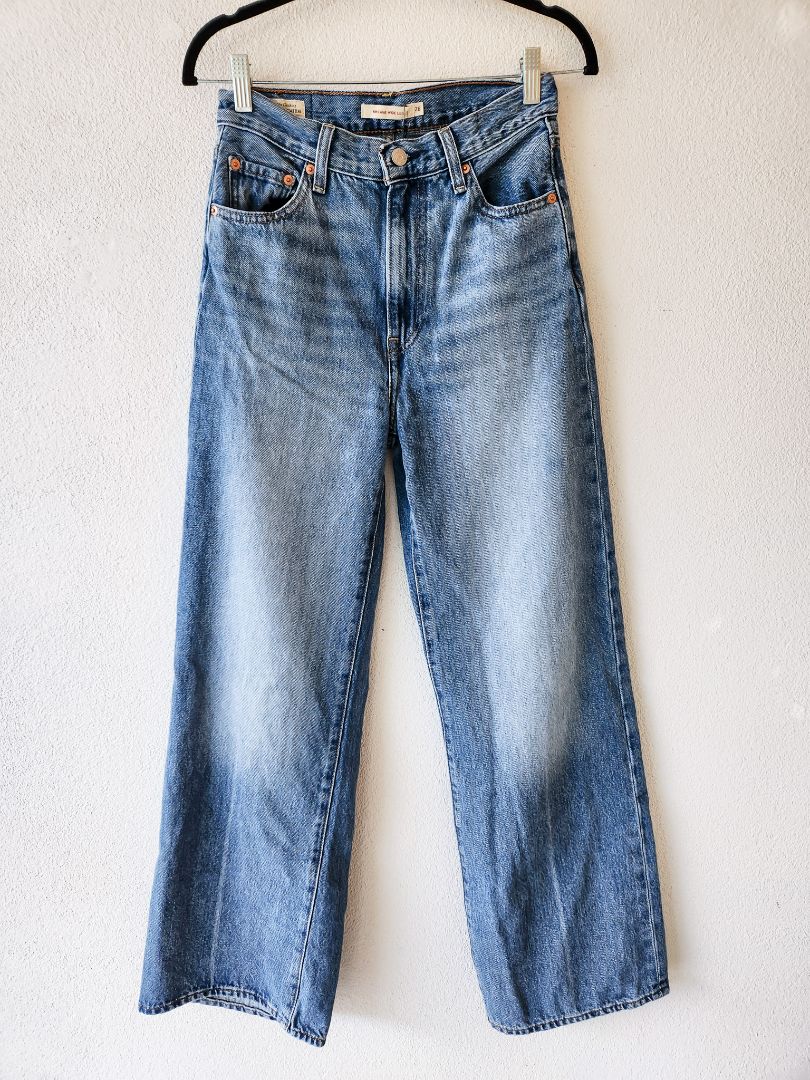 Levi's pants M