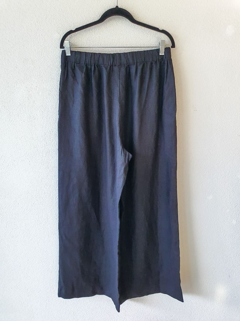 Assembly Label pants M