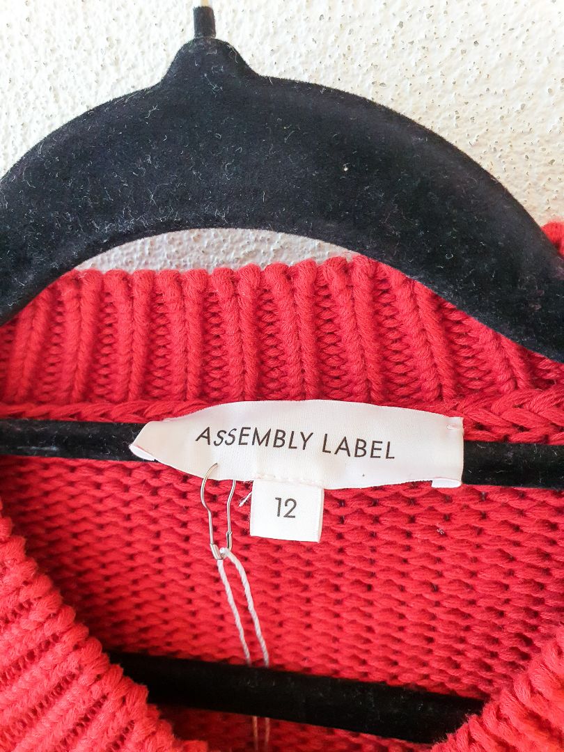 Assembly Label Top M