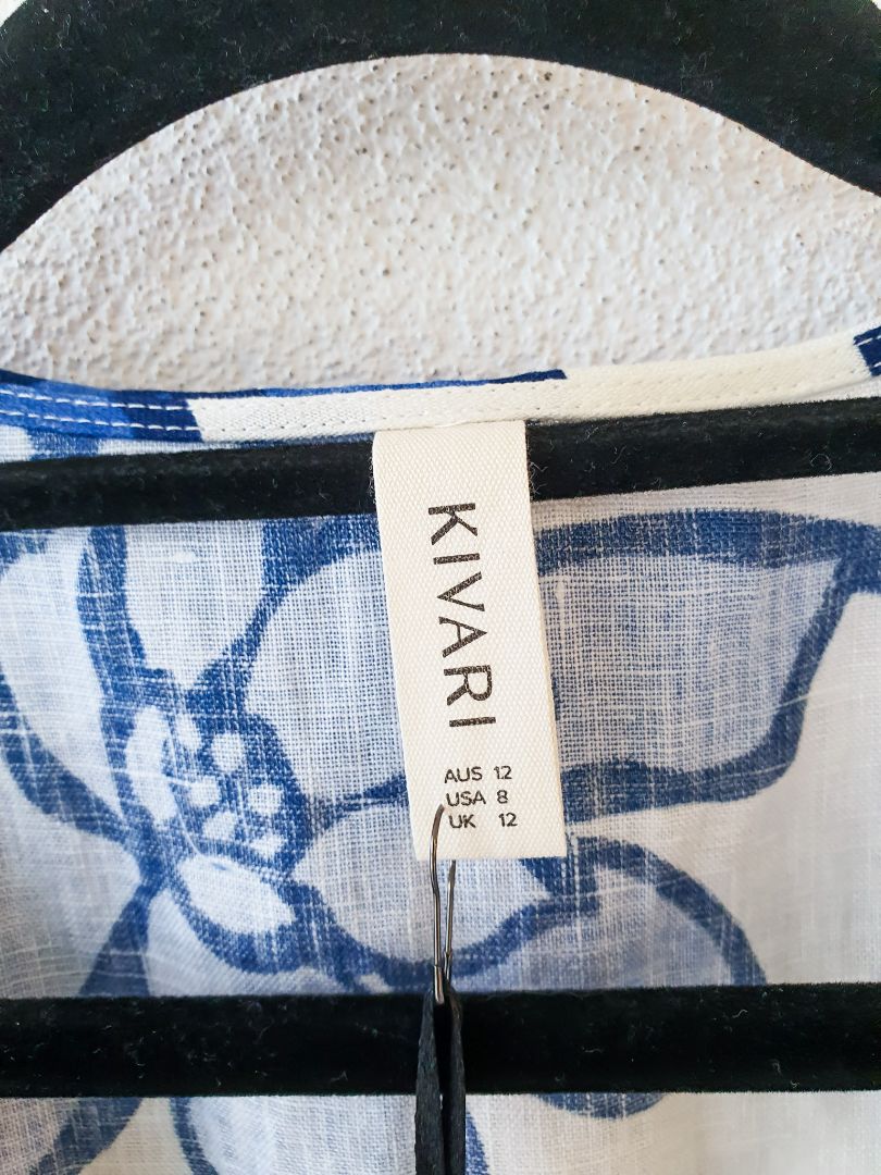 Kivari Dress M