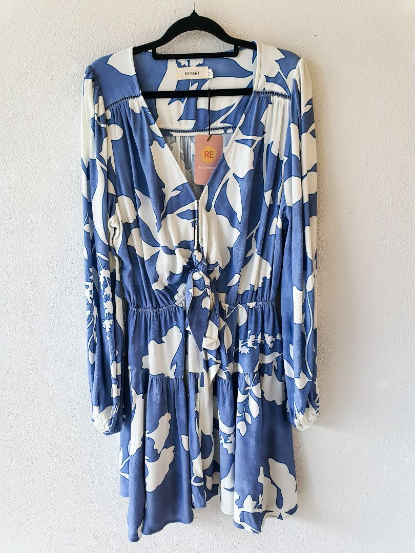 Kivari Dress M