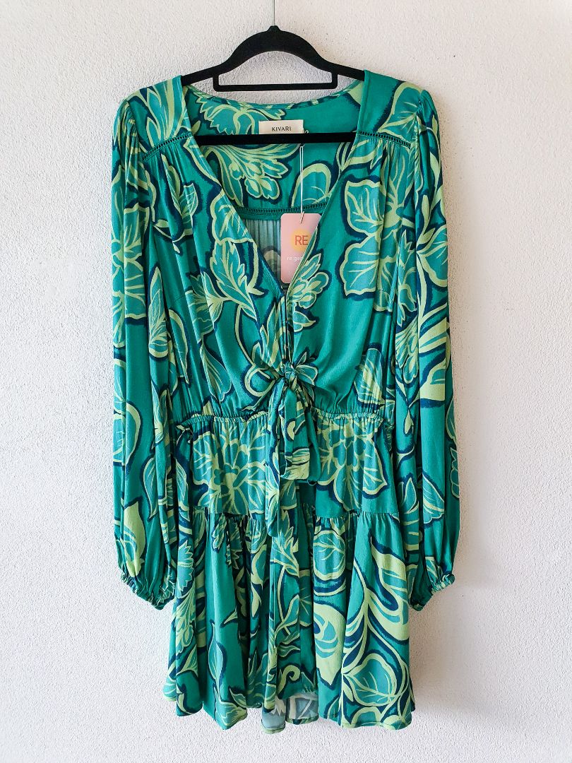 Kivari Dress M