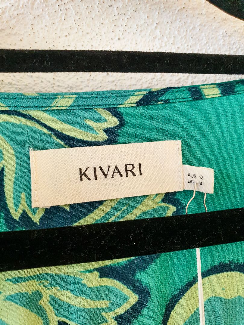 Kivari Dress M