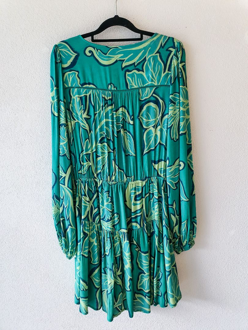 Kivari Dress M