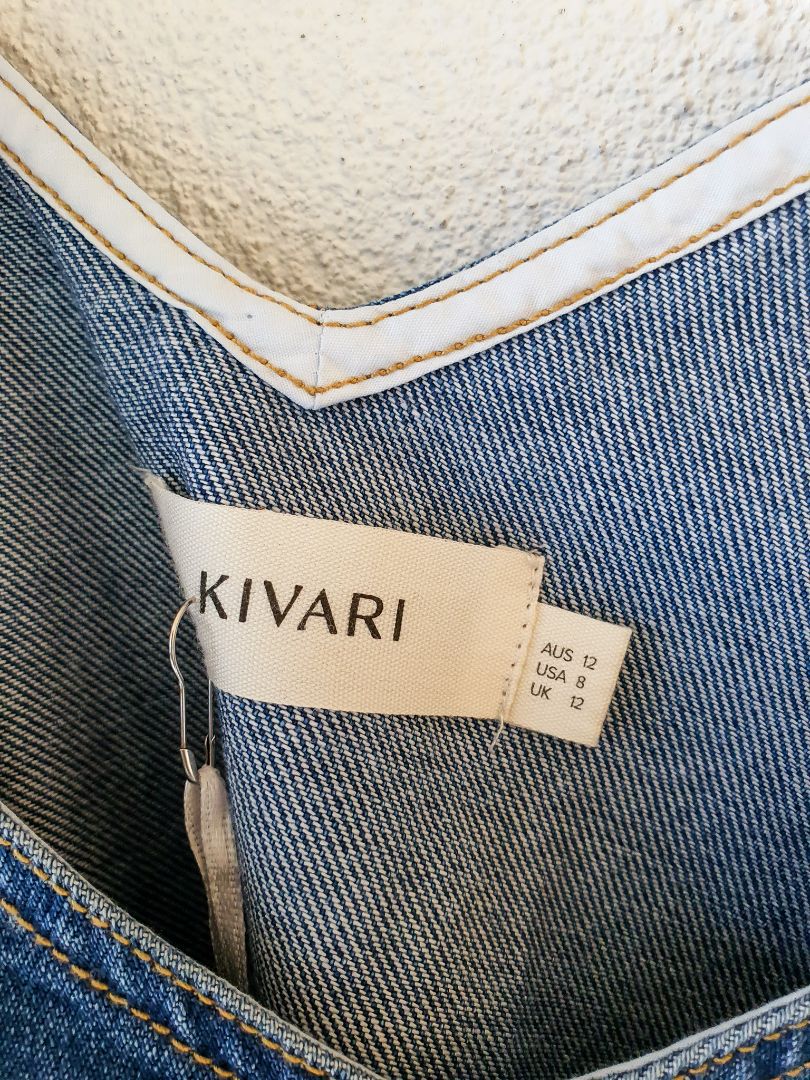 Kivari Dress M