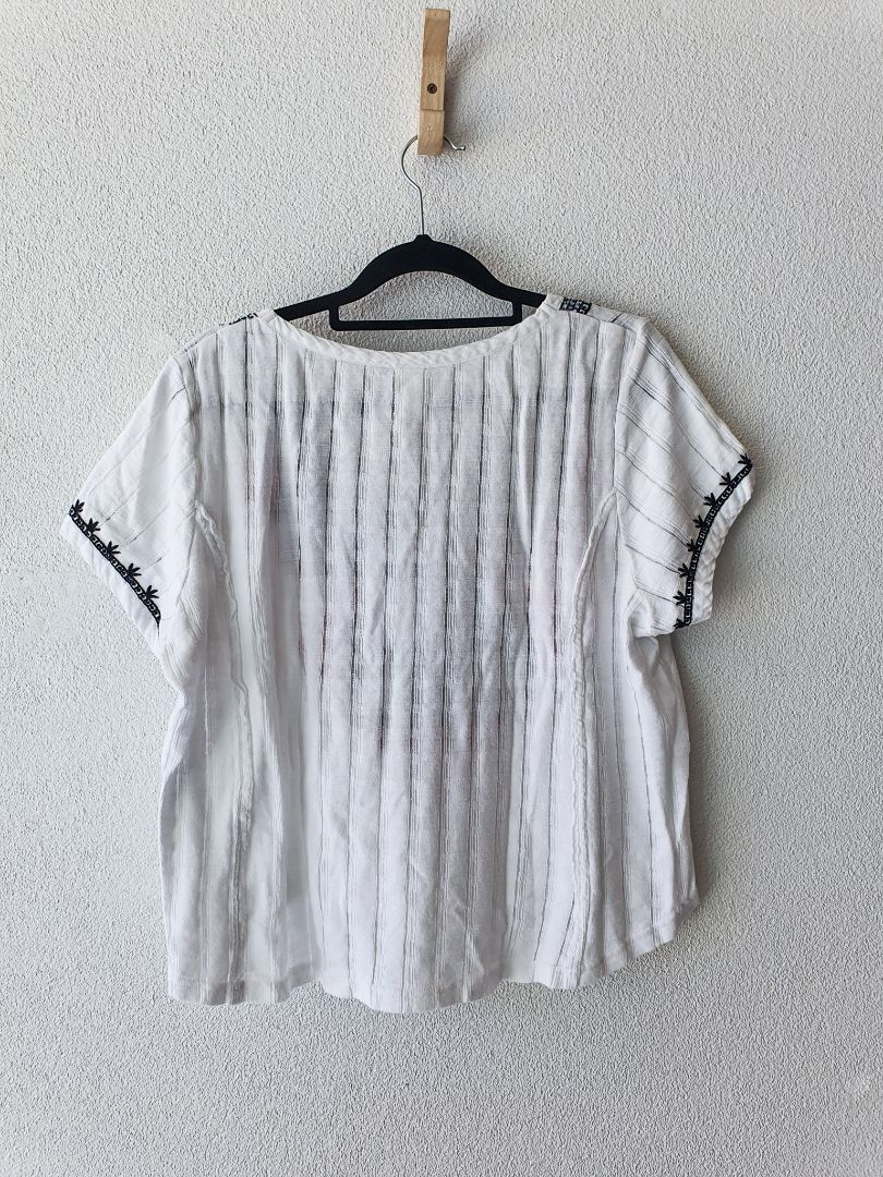 Axemi + Kin Top L