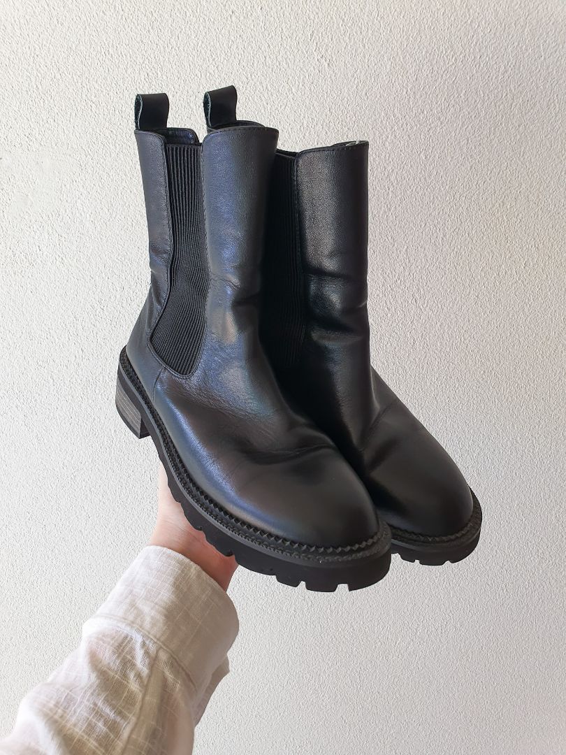 Merchant Shoes
