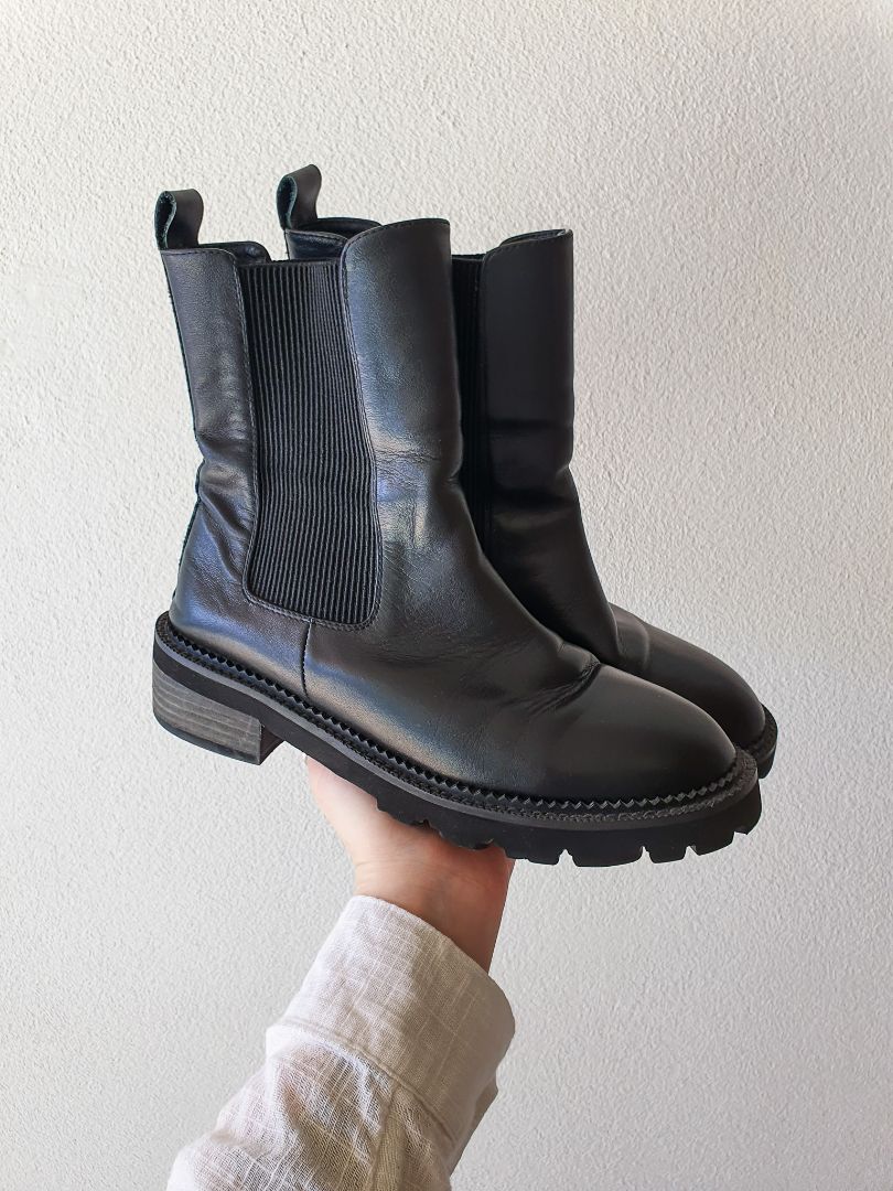 Merchant Shoes