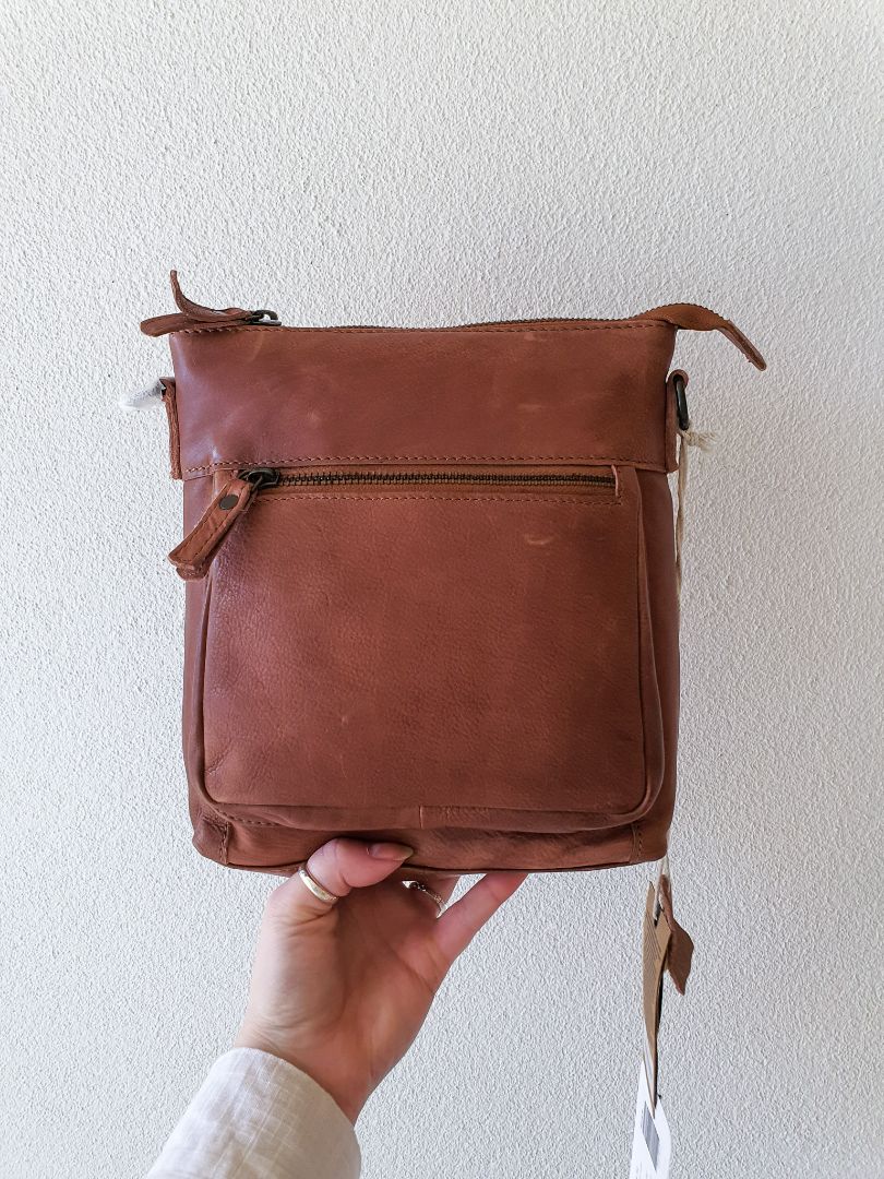 Rugged Hide Bag OS