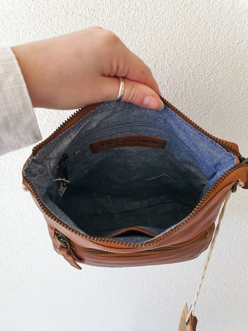 Rugged Hide Bag OS