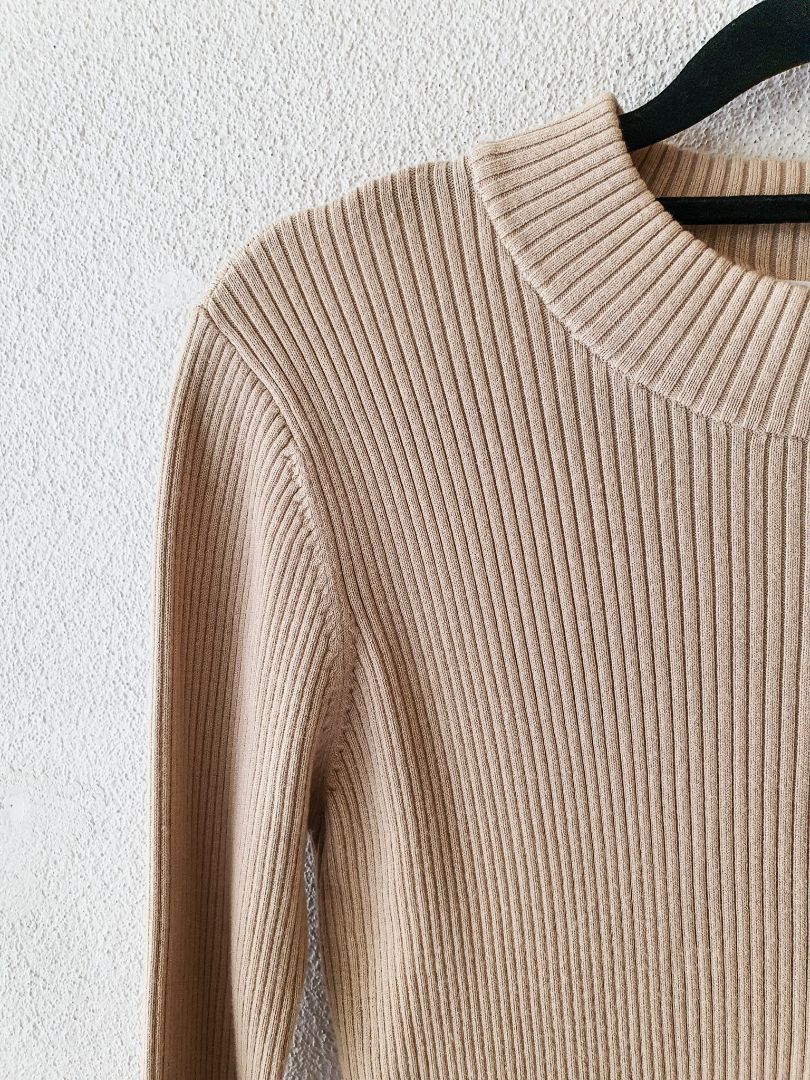 SLY Top M