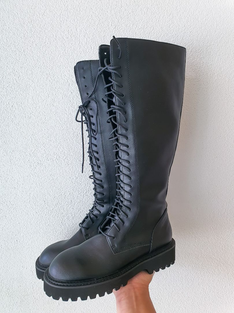 Urban Revivo Shoes 7.5