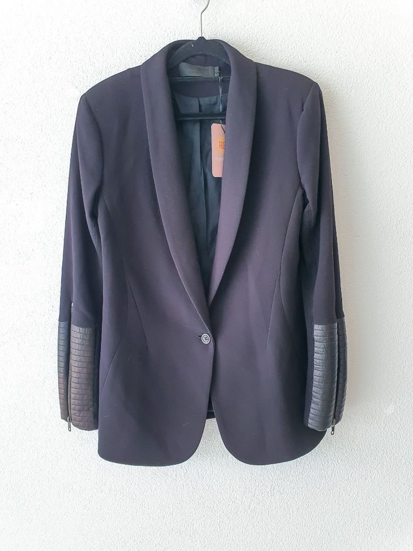 Moochi Jacket S