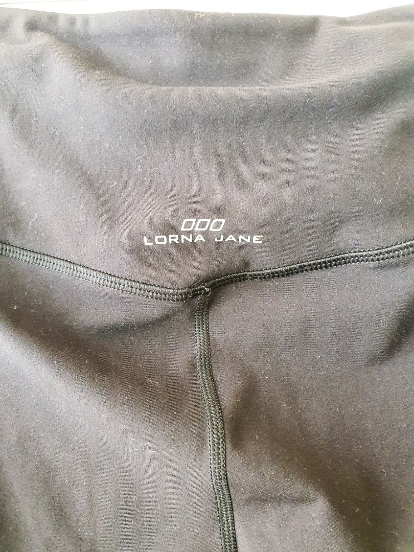 Lorna Jane Shorts S