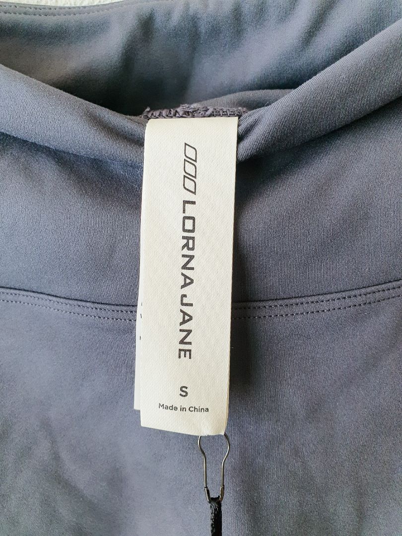 Lorna Jane Shorts S