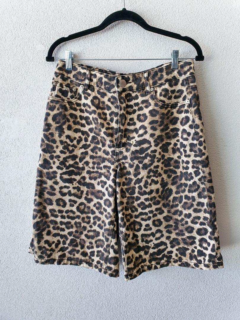 Decjuba Shorts S