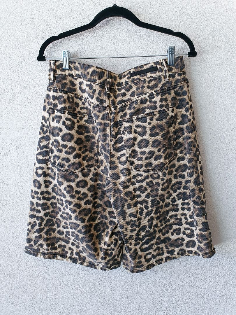 Decjuba Shorts S