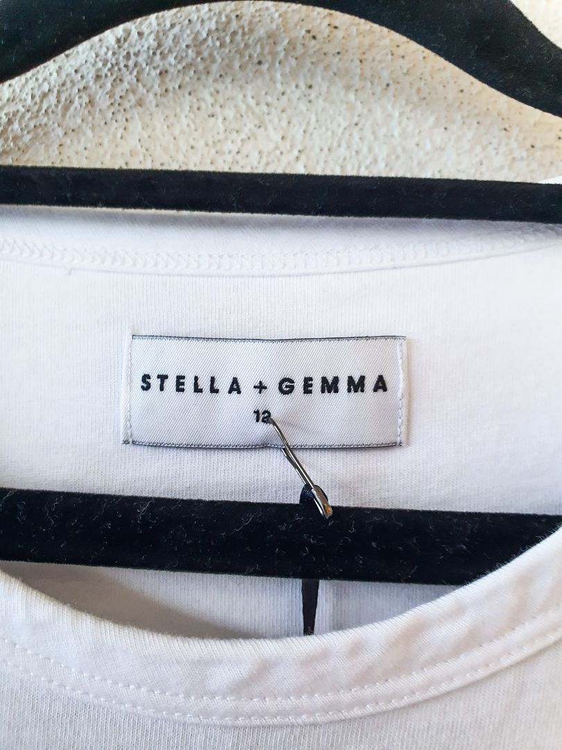 Stella and Gemma Top M