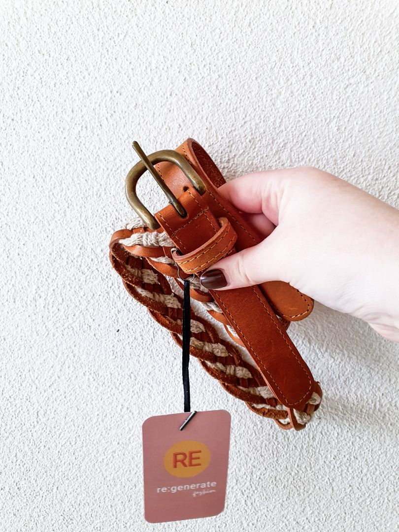 Belt S