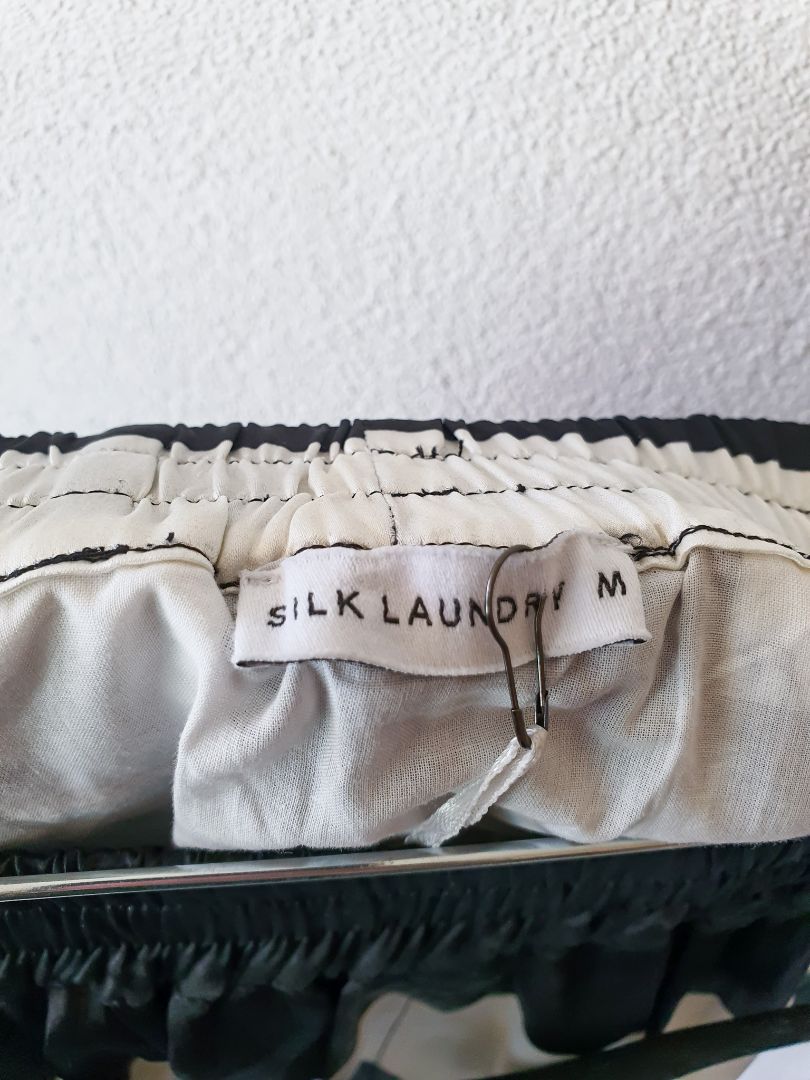 Silk Laundry Skirt M
