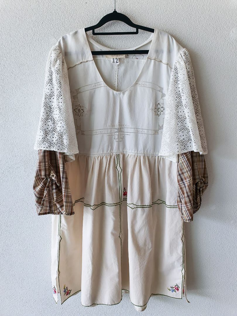 Pitch The Pot Dress M