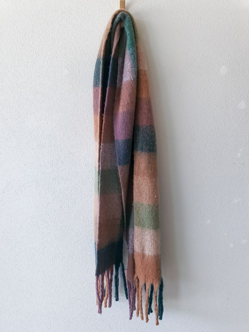 Rosewood scarf OS