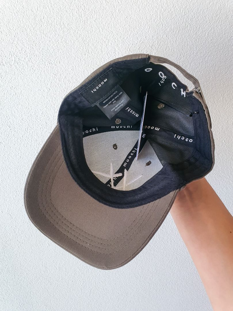 Moochi Hat OS