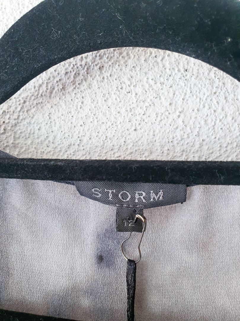 Storm Top M