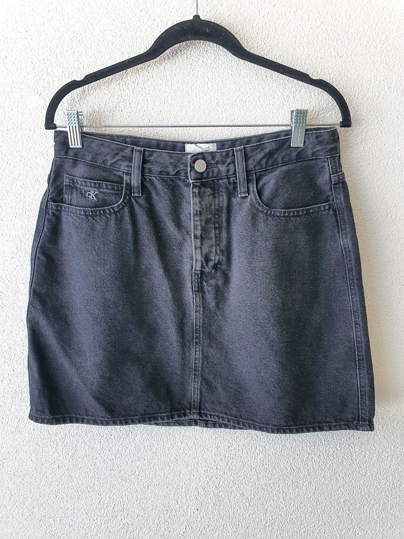 Calvin Klein Skirt M