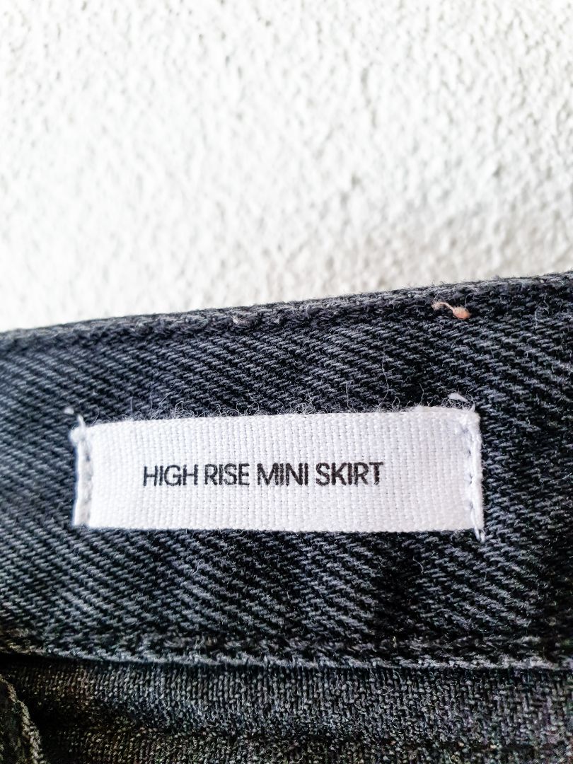 Calvin Klein Skirt M