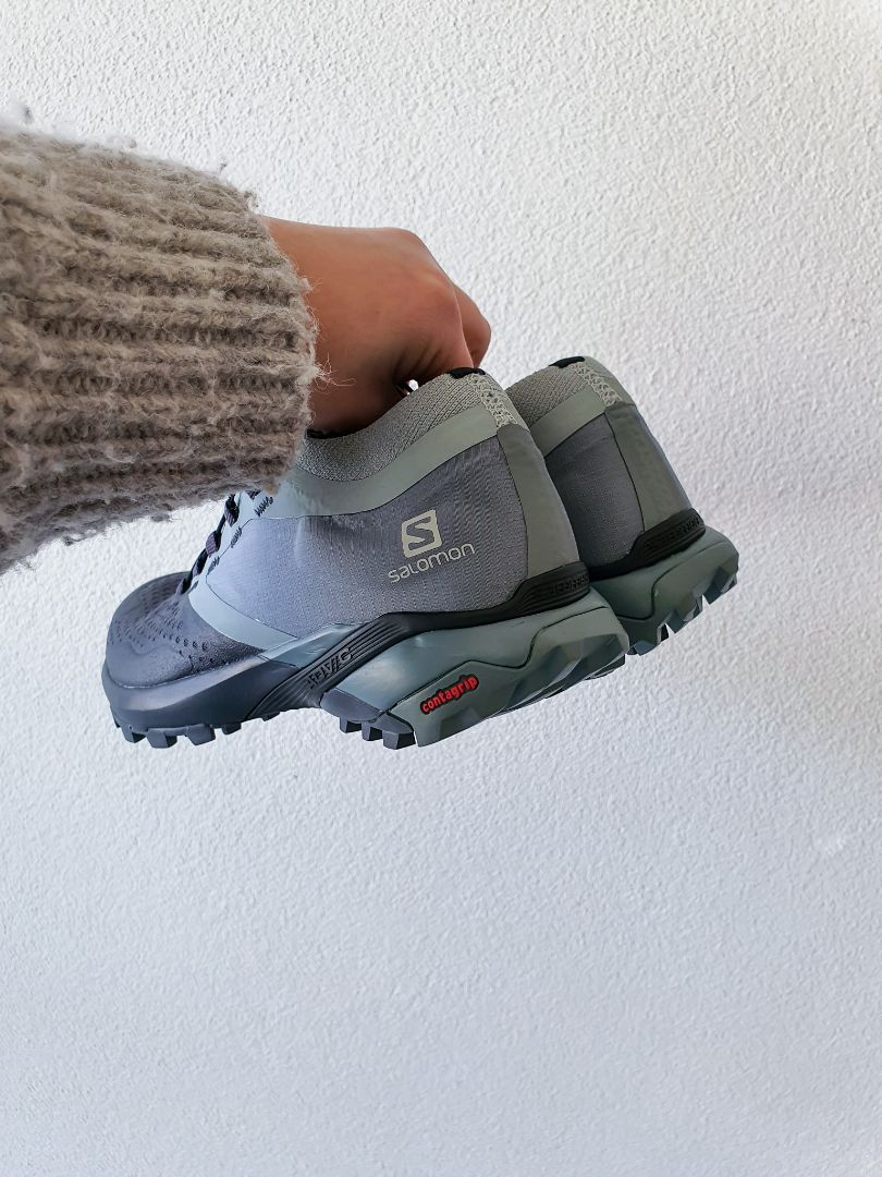 Salomon Shoes 5.5