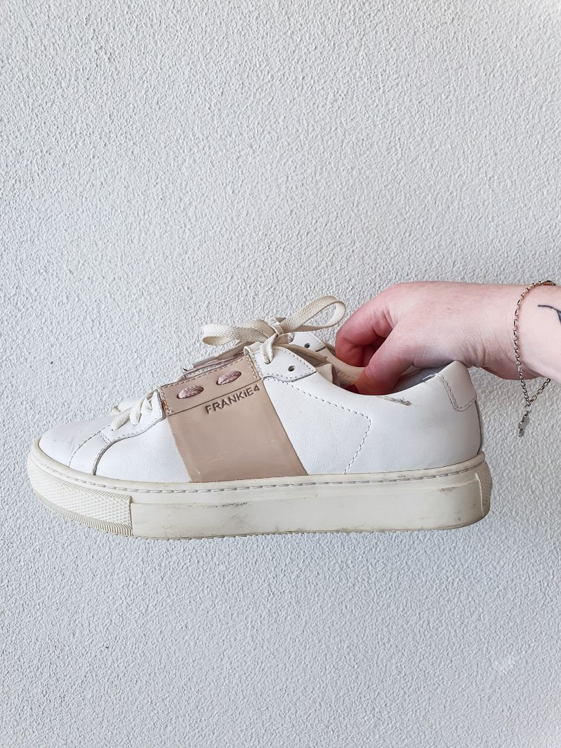 Frankie4 Shoes 7