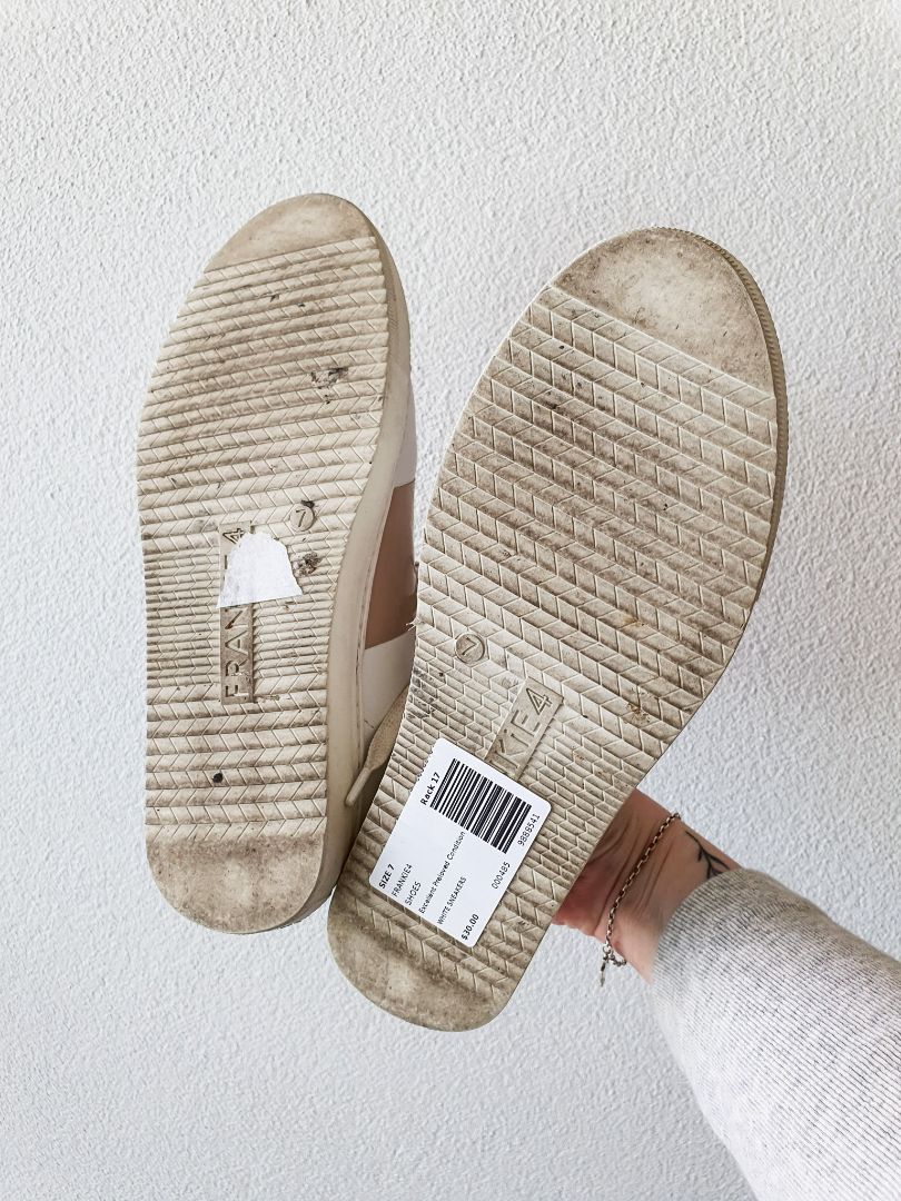 Frankie4 Shoes 7