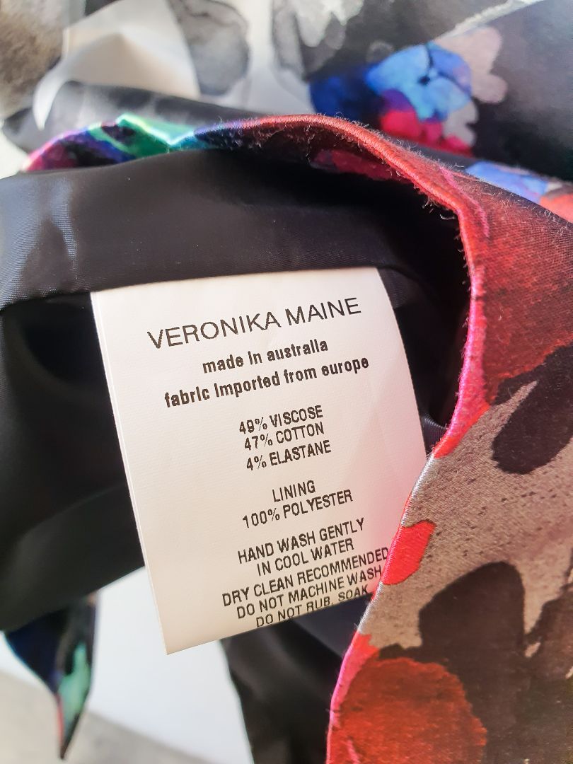 Veronika Maine Skirt L