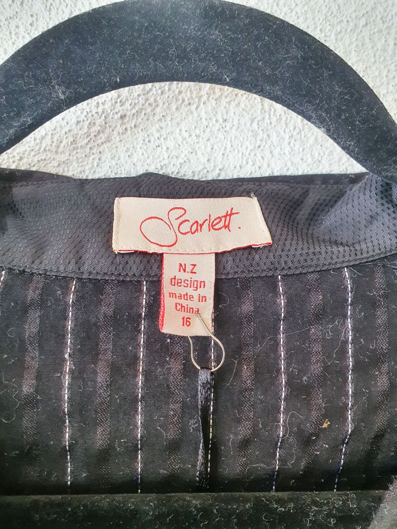 Scarlet Top XL