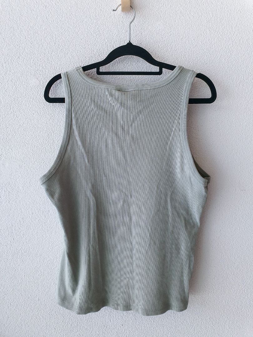 Lorna Jane Top L