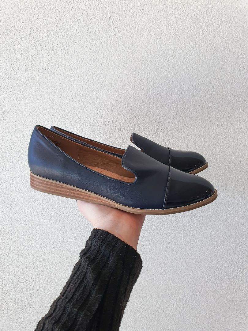 Number One Shoes EUR 9