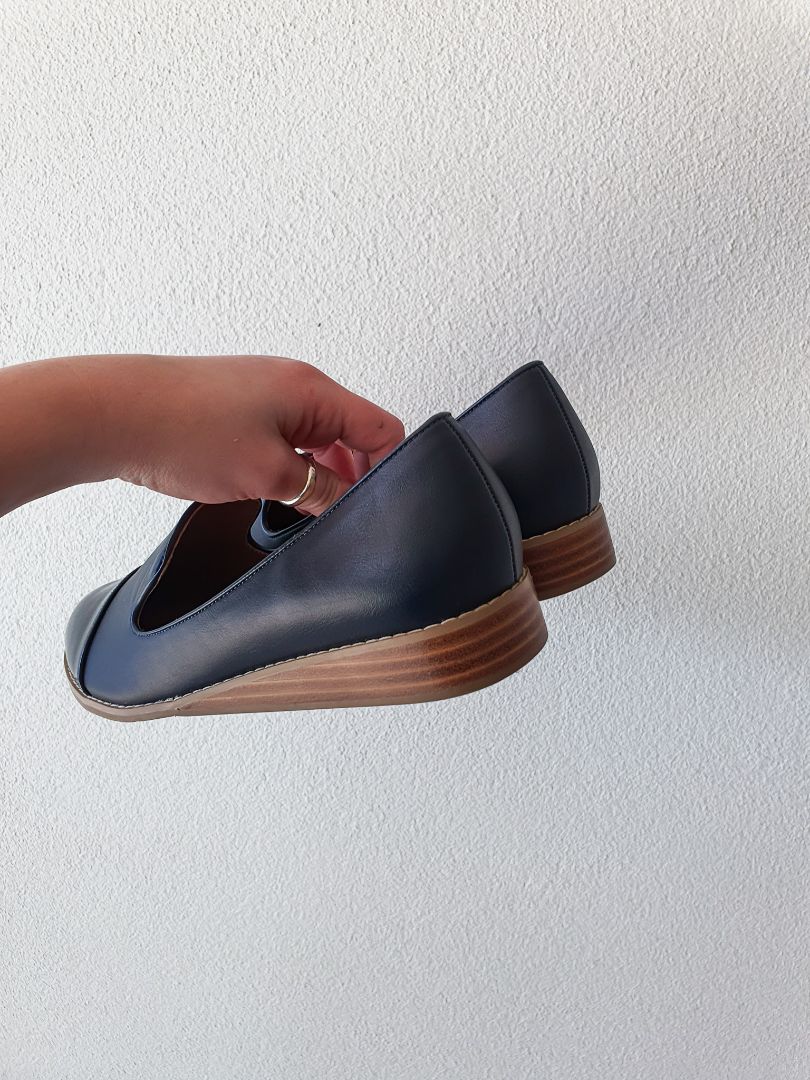 Number One Shoes EUR 9
