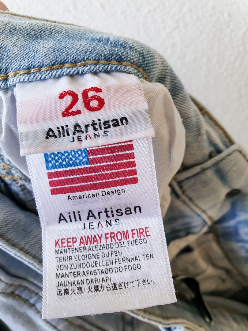 Aili Artisan Jeans 26